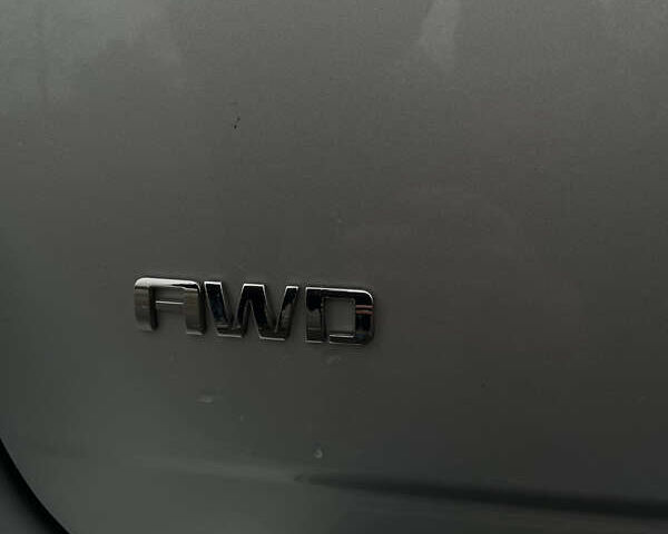 Серый Шевроле Эквинокс, объемом двигателя 2.38 л и пробегом 169 тыс. км за 13400 $, фото 22 на Automoto.ua