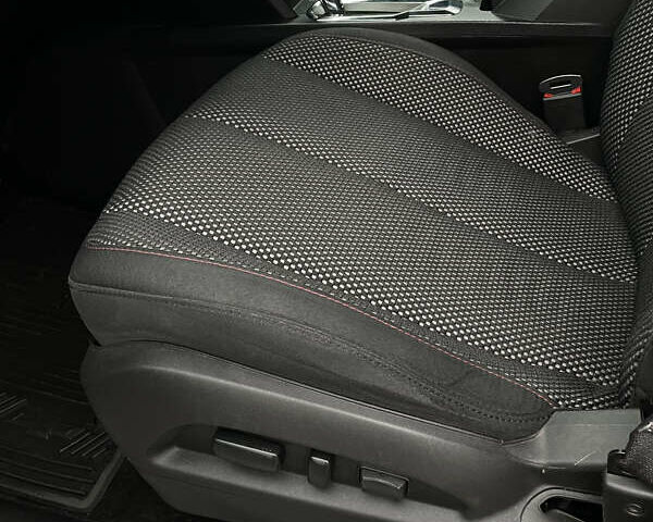 Серый Шевроле Эквинокс, объемом двигателя 2.38 л и пробегом 169 тыс. км за 13400 $, фото 12 на Automoto.ua