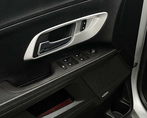 Серый Шевроле Эквинокс, объемом двигателя 2.38 л и пробегом 169 тыс. км за 13400 $, фото 21 на Automoto.ua