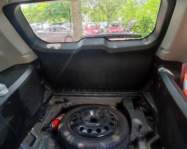 Сірий Шевроле Еквінокс, об'ємом двигуна 2.4 л та пробігом 150 тис. км за 11441 $, фото 11 на Automoto.ua