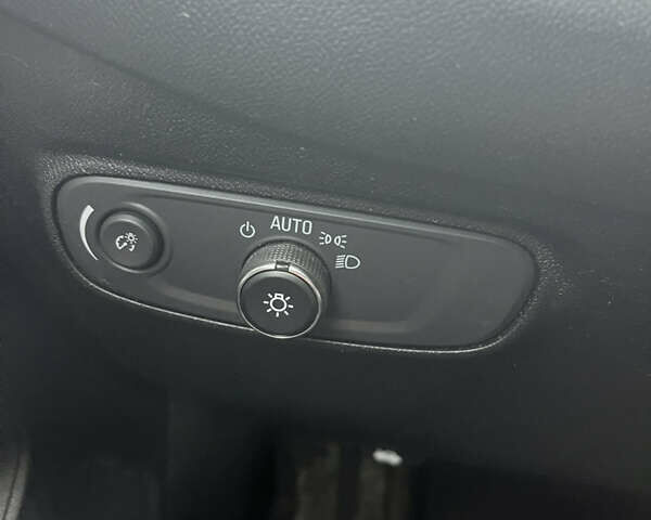 Серый Шевроле Эквинокс, объемом двигателя 2 л и пробегом 150 тыс. км за 12500 $, фото 14 на Automoto.ua