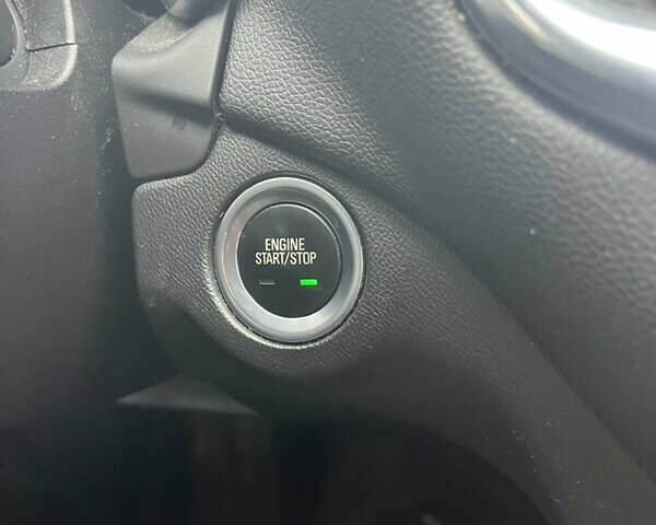 Серый Шевроле Эквинокс, объемом двигателя 2 л и пробегом 150 тыс. км за 12500 $, фото 16 на Automoto.ua