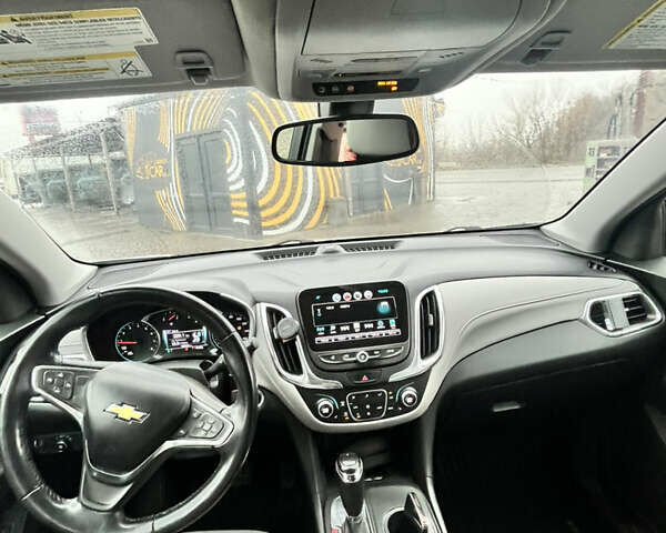 Серый Шевроле Эквинокс, объемом двигателя 1.49 л и пробегом 106 тыс. км за 15500 $, фото 5 на Automoto.ua