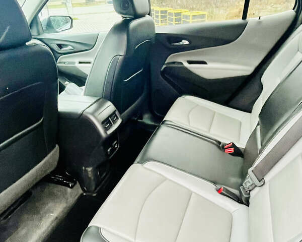 Серый Шевроле Эквинокс, объемом двигателя 1.49 л и пробегом 106 тыс. км за 15500 $, фото 3 на Automoto.ua