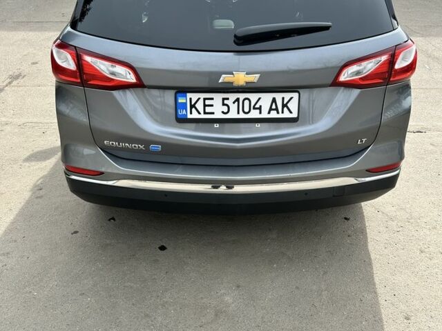 Серый Шевроле Эквинокс, объемом двигателя 1.6 л и пробегом 170 тыс. км за 16000 $, фото 4 на Automoto.ua