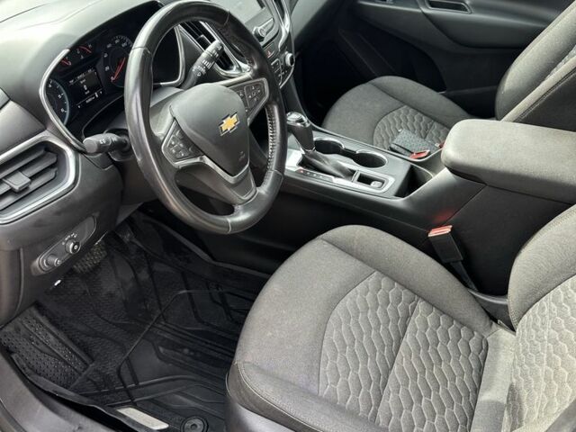 Сірий Шевроле Еквінокс, об'ємом двигуна 1.6 л та пробігом 170 тис. км за 15800 $, фото 6 на Automoto.ua