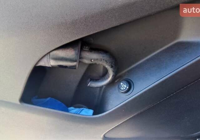 Серый Шевроле Эквинокс, объемом двигателя 1.5 л и пробегом 61 тыс. км за 18800 $, фото 44 на Automoto.ua