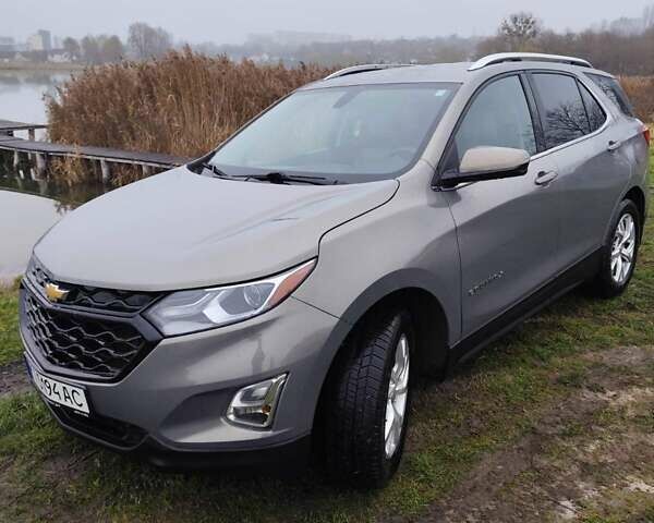 Серый Шевроле Эквинокс, объемом двигателя 2 л и пробегом 147 тыс. км за 16500 $, фото 4 на Automoto.ua