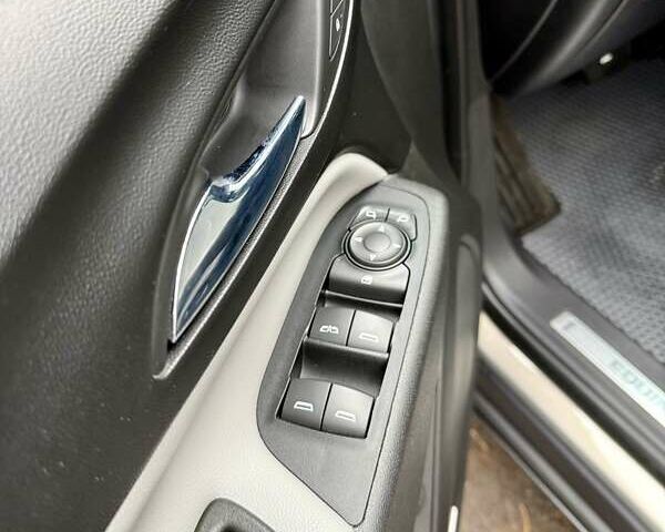 Серый Шевроле Эквинокс, объемом двигателя 1.5 л и пробегом 115 тыс. км за 16800 $, фото 7 на Automoto.ua