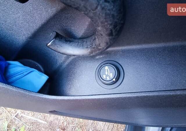 Серый Шевроле Эквинокс, объемом двигателя 1.5 л и пробегом 61 тыс. км за 18800 $, фото 59 на Automoto.ua