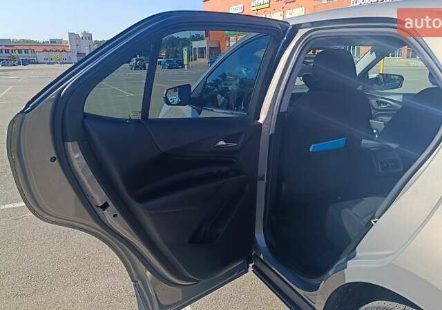 Серый Шевроле Эквинокс, объемом двигателя 1.5 л и пробегом 61 тыс. км за 18800 $, фото 20 на Automoto.ua