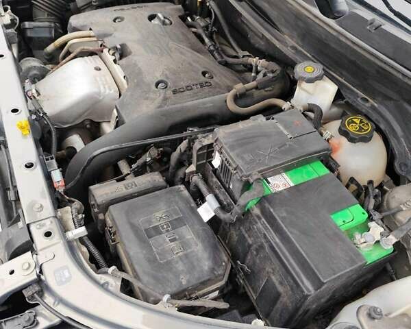 Серый Шевроле Эквинокс, объемом двигателя 2 л и пробегом 147 тыс. км за 16500 $, фото 6 на Automoto.ua