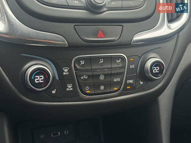 Сірий Шевроле Еквінокс, об'ємом двигуна 2 л та пробігом 114 тис. км за 16590 $, фото 18 на Automoto.ua
