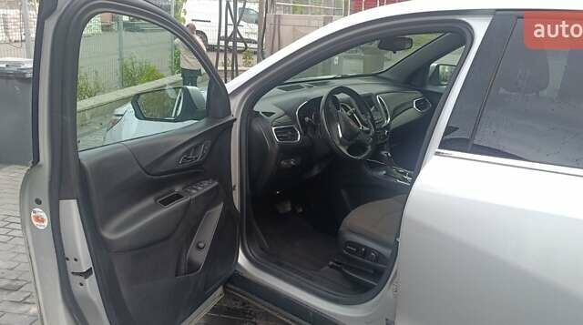 Шевроле Эквинокс 2019 в Ровно на Automoto.ua Серый Шевроле Эквинокс, объемом двигателя 1.5 л и пробегом 185 тыс. км за 11200 $, фото 6 на Automoto.ua