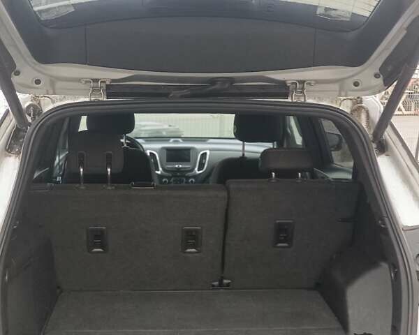 Шевроле Эквинокс 2019 в Ровно на Automoto.ua Серый Шевроле Эквинокс, объемом двигателя 1.5 л и пробегом 185 тыс. км за 11200 $, фото 1 на Automoto.ua