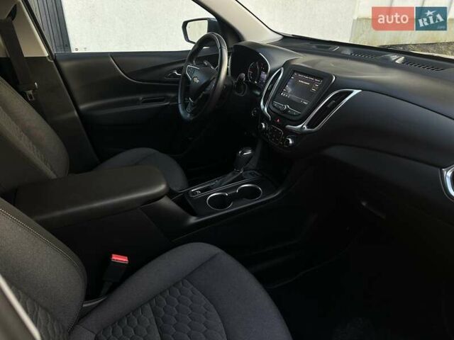 Сірий Шевроле Еквінокс, об'ємом двигуна 2 л та пробігом 80 тис. км за 17450 $, фото 24 на Automoto.ua
