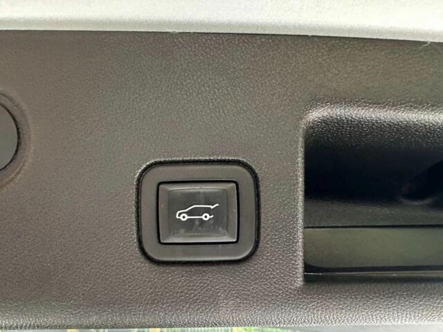 Серый Шевроле Эквинокс, объемом двигателя 1.5 л и пробегом 67 тыс. км за 10400 $, фото 12 на Automoto.ua