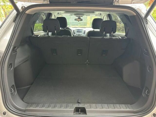 Серый Шевроле Эквинокс, объемом двигателя 1.5 л и пробегом 67 тыс. км за 10400 $, фото 13 на Automoto.ua