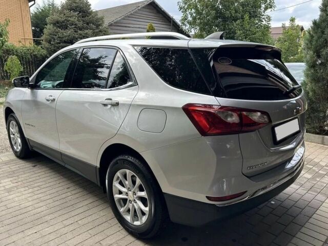 Серый Шевроле Эквинокс, объемом двигателя 1.5 л и пробегом 67 тыс. км за 10400 $, фото 3 на Automoto.ua