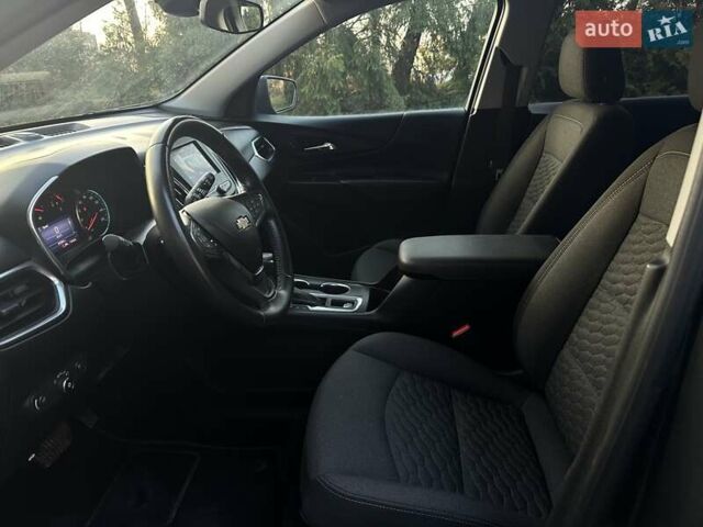 Сірий Шевроле Еквінокс, об'ємом двигуна 2 л та пробігом 80 тис. км за 17450 $, фото 21 на Automoto.ua