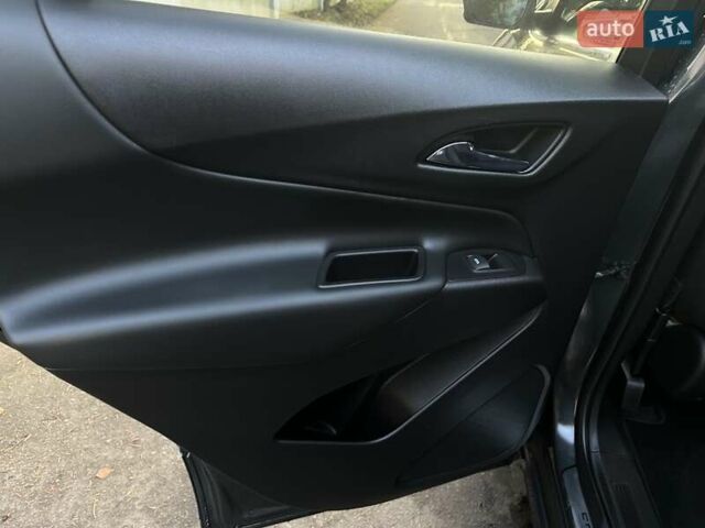 Сірий Шевроле Еквінокс, об'ємом двигуна 2 л та пробігом 80 тис. км за 17450 $, фото 23 на Automoto.ua