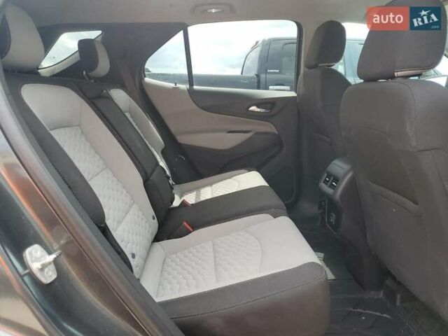 Серый Шевроле Эквинокс, объемом двигателя 1.5 л и пробегом 52 тыс. км за 3000 $, фото 10 на Automoto.ua