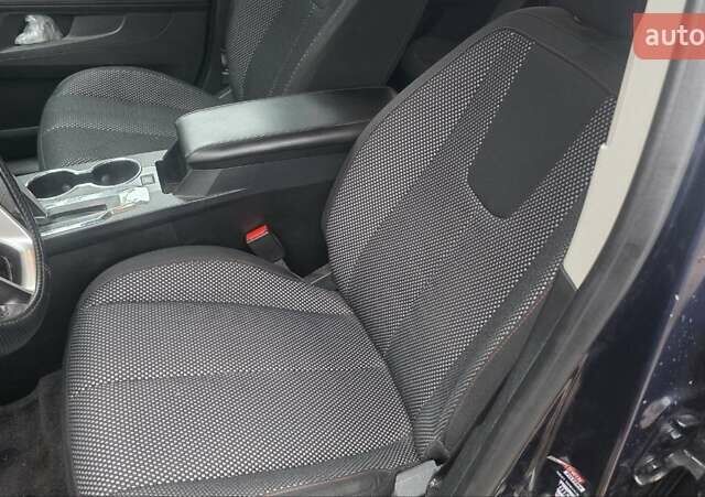 Синий Шевроле Эквинокс, объемом двигателя 2.38 л и пробегом 233 тыс. км за 9950 $, фото 8 на Automoto.ua