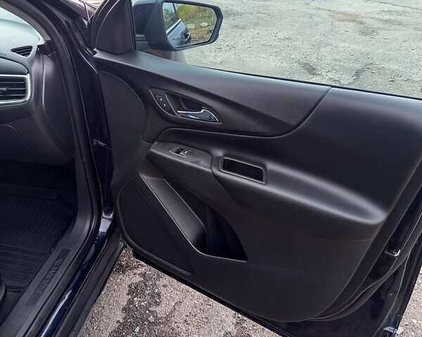 Синий Шевроле Эквинокс, объемом двигателя 2 л и пробегом 85 тыс. км за 17500 $, фото 16 на Automoto.ua