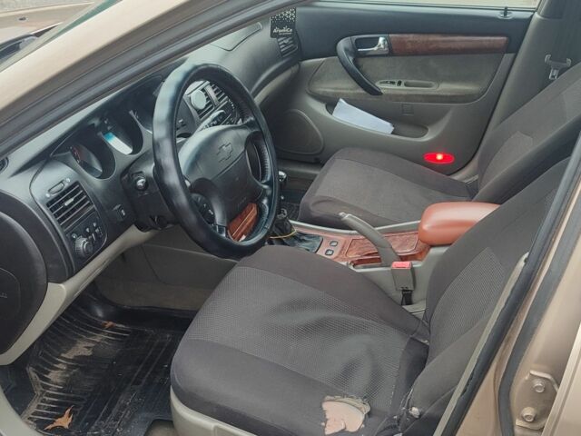 Бежевый Шевроле Эванда, объемом двигателя 2 л и пробегом 356 тыс. км за 1500 $, фото 6 на Automoto.ua