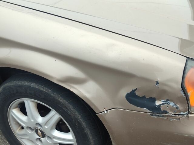 Бежевый Шевроле Эванда, объемом двигателя 2 л и пробегом 356 тыс. км за 1500 $, фото 3 на Automoto.ua