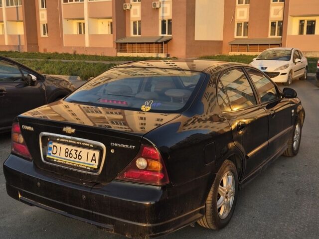 Черный Шевроле Эванда, объемом двигателя 2 л и пробегом 250 тыс. км за 4196 $, фото 4 на Automoto.ua