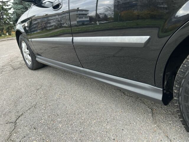 Черный Шевроле Эванда, объемом двигателя 2 л и пробегом 193 тыс. км за 4200 $, фото 23 на Automoto.ua