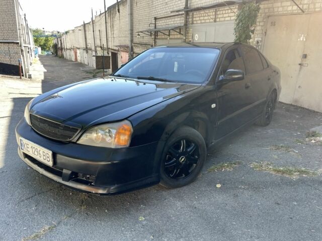 Черный Шевроле Эванда, объемом двигателя 2.5 л и пробегом 290 тыс. км за 1999 $, фото 4 на Automoto.ua