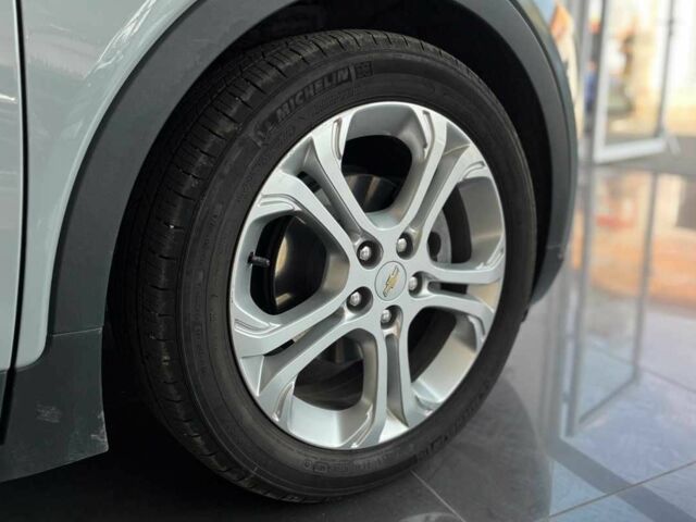 Серый Шевроле Эванда, объемом двигателя 0 л и пробегом 2 тыс. км за 20300 $, фото 20 на Automoto.ua