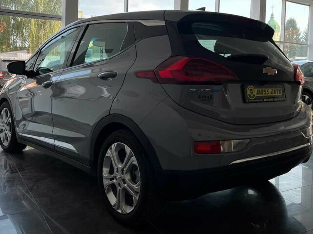 Серый Шевроле Эванда, объемом двигателя 0 л и пробегом 2 тыс. км за 20300 $, фото 4 на Automoto.ua