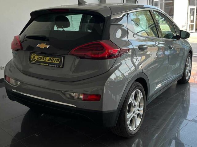 Серый Шевроле Эванда, объемом двигателя 0 л и пробегом 2 тыс. км за 20300 $, фото 6 на Automoto.ua