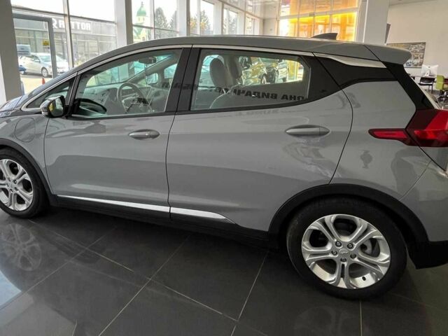 Серый Шевроле Эванда, объемом двигателя 0 л и пробегом 2 тыс. км за 20300 $, фото 3 на Automoto.ua