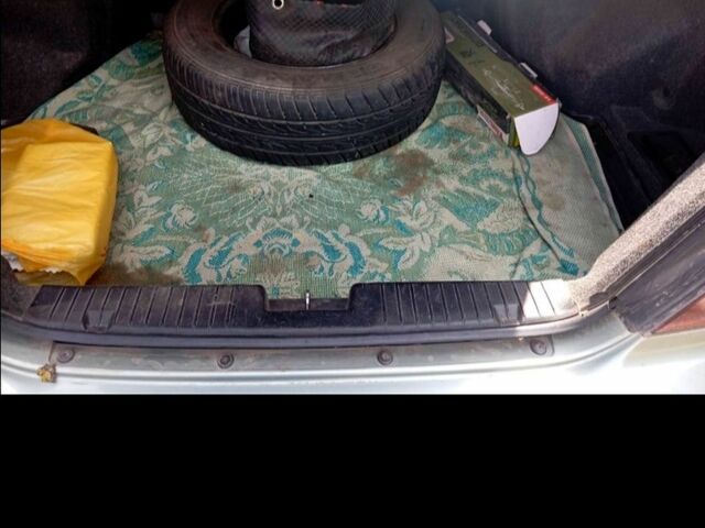 Сірий Шевроле Еванда, об'ємом двигуна 2 л та пробігом 170 тис. км за 3700 $, фото 3 на Automoto.ua