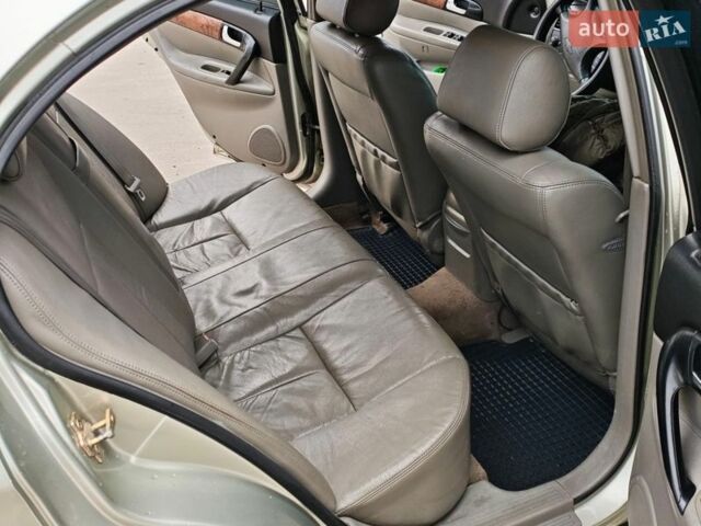 Серый Шевроле Эванда, объемом двигателя 2 л и пробегом 232 тыс. км за 3200 $, фото 4 на Automoto.ua