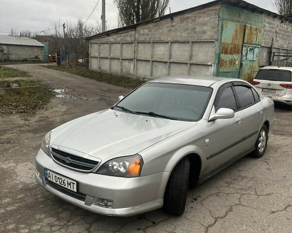 Серый Шевроле Эванда, объемом двигателя 2 л и пробегом 289 тыс. км за 3700 $, фото 3 на Automoto.ua