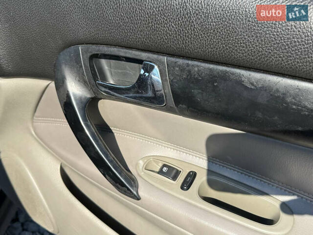 Серый Шевроле Эванда, объемом двигателя 2 л и пробегом 242 тыс. км за 3300 $, фото 25 на Automoto.ua