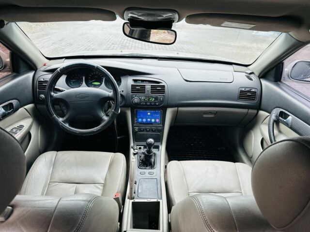 Серый Шевроле Эванда, объемом двигателя 2 л и пробегом 300 тыс. км за 1999 $, фото 4 на Automoto.ua