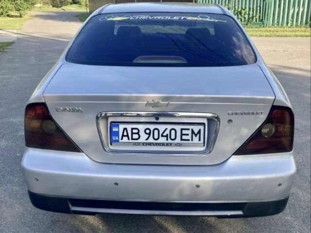 Серый Шевроле Эванда, объемом двигателя 2 л и пробегом 320 тыс. км за 3100 $, фото 3 на Automoto.ua