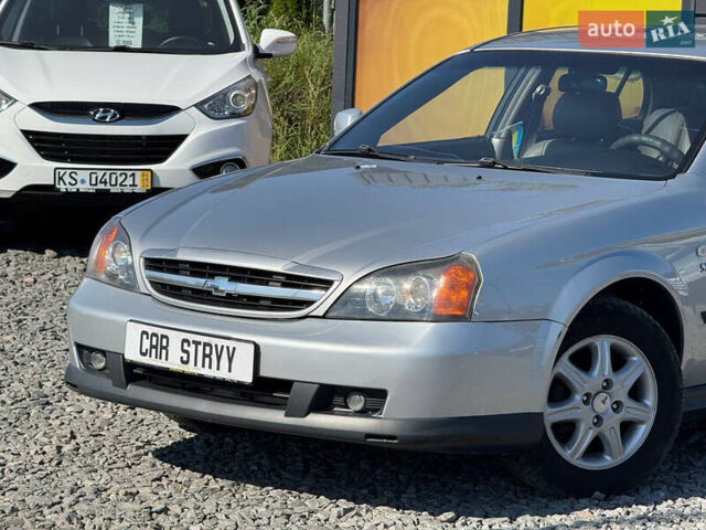 Серый Шевроле Эванда, объемом двигателя 2 л и пробегом 242 тыс. км за 3300 $, фото 6 на Automoto.ua