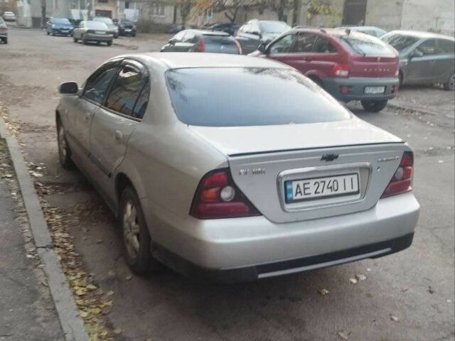 Серый Шевроле Эванда, объемом двигателя 2 л и пробегом 234 тыс. км за 2900 $, фото 4 на Automoto.ua