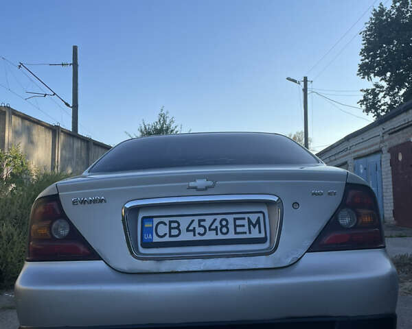 Сірий Шевроле Еванда, об'ємом двигуна 2 л та пробігом 326 тис. км за 2000 $, фото 9 на Automoto.ua