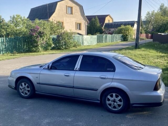 Серый Шевроле Эванда, объемом двигателя 2 л и пробегом 320 тыс. км за 3100 $, фото 5 на Automoto.ua