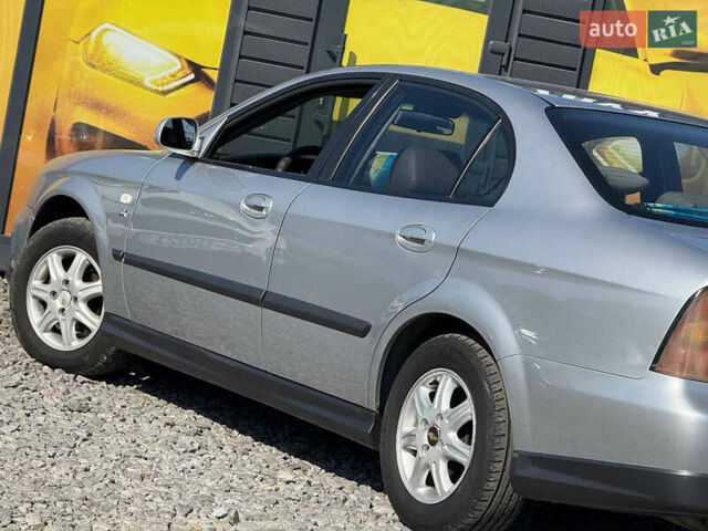 Серый Шевроле Эванда, объемом двигателя 2 л и пробегом 242 тыс. км за 3300 $, фото 9 на Automoto.ua