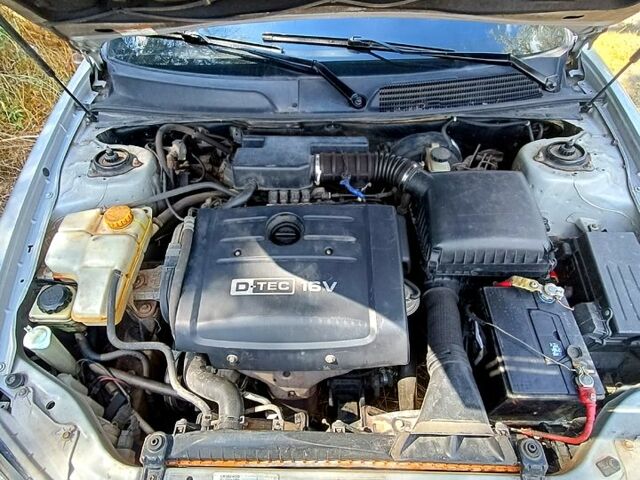 Серый Шевроле Эванда, объемом двигателя 2 л и пробегом 260 тыс. км за 3550 $, фото 5 на Automoto.ua