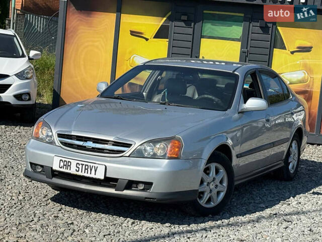 Серый Шевроле Эванда, объемом двигателя 2 л и пробегом 242 тыс. км за 3100 $, фото 5 на Automoto.ua